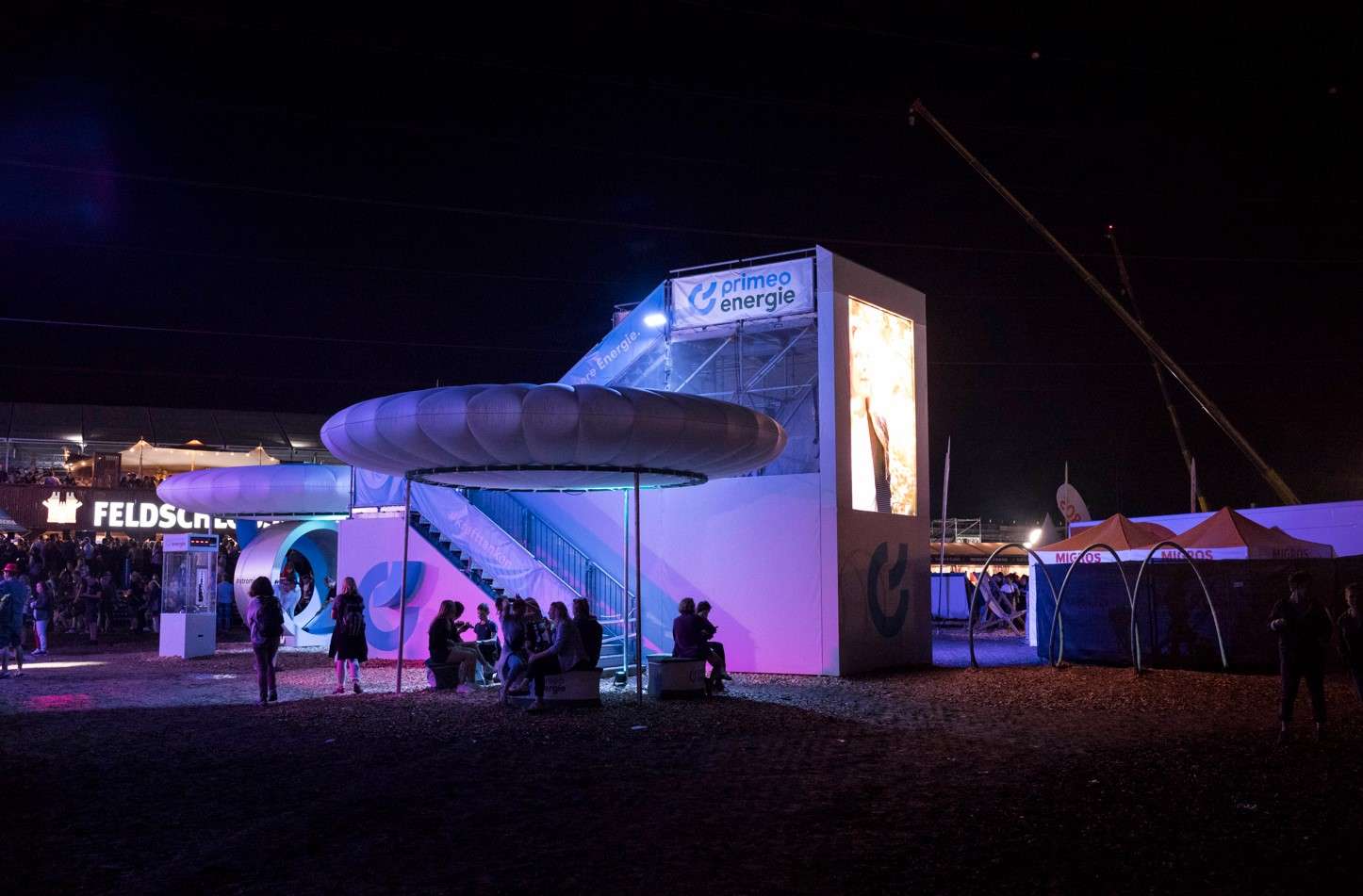 Primeo ESAF 2022_Aufbau bei Nacht