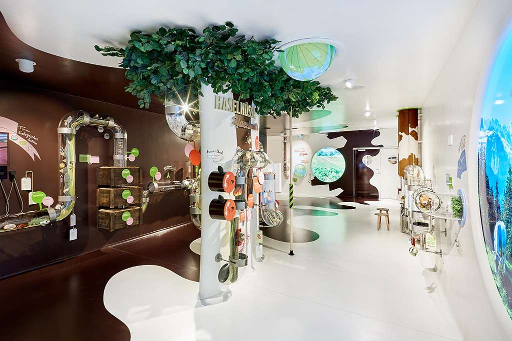 Coop Hello Family Maestranis Chocolarium_Aufbau