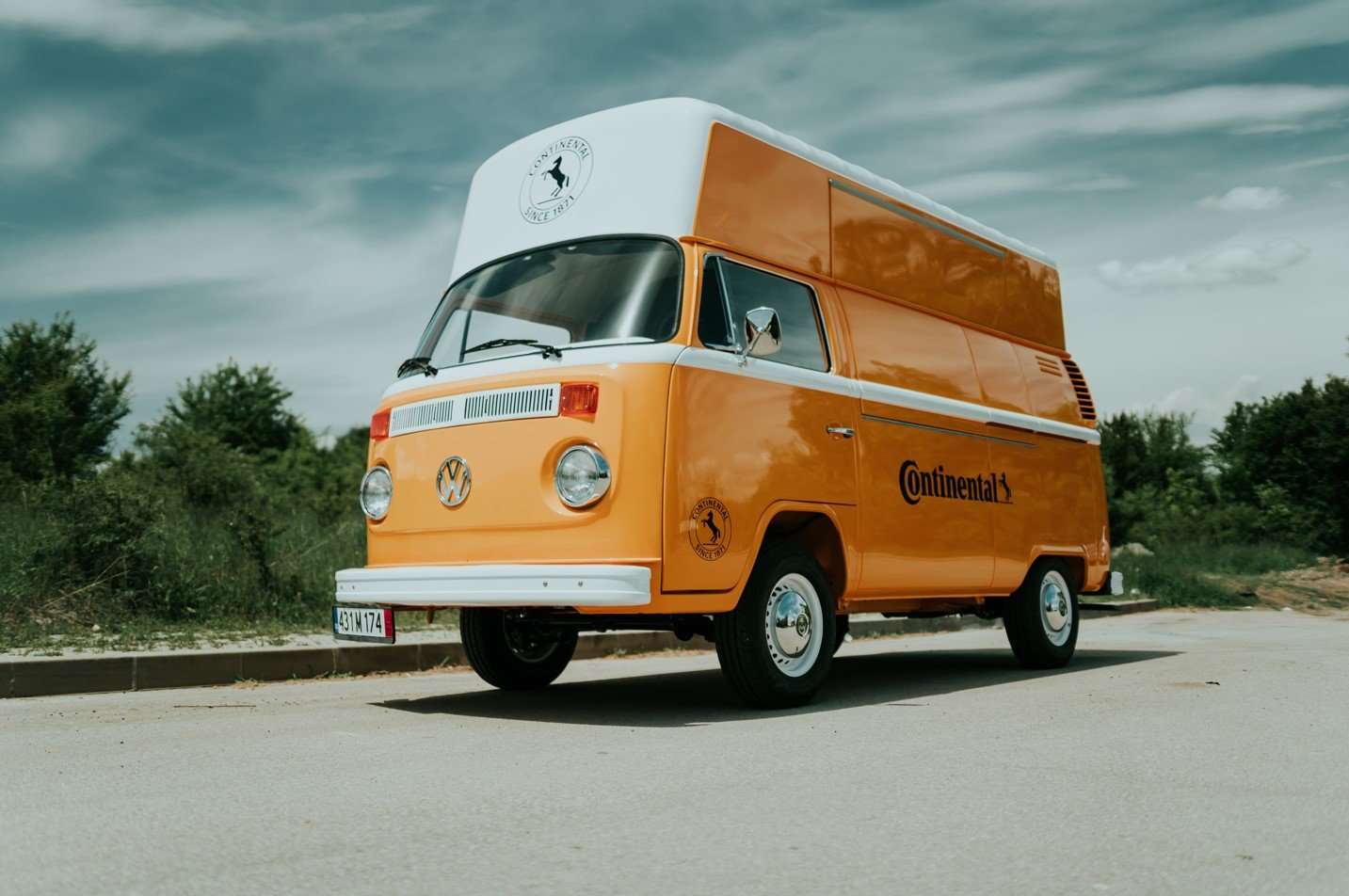 Continental Contino_Bus