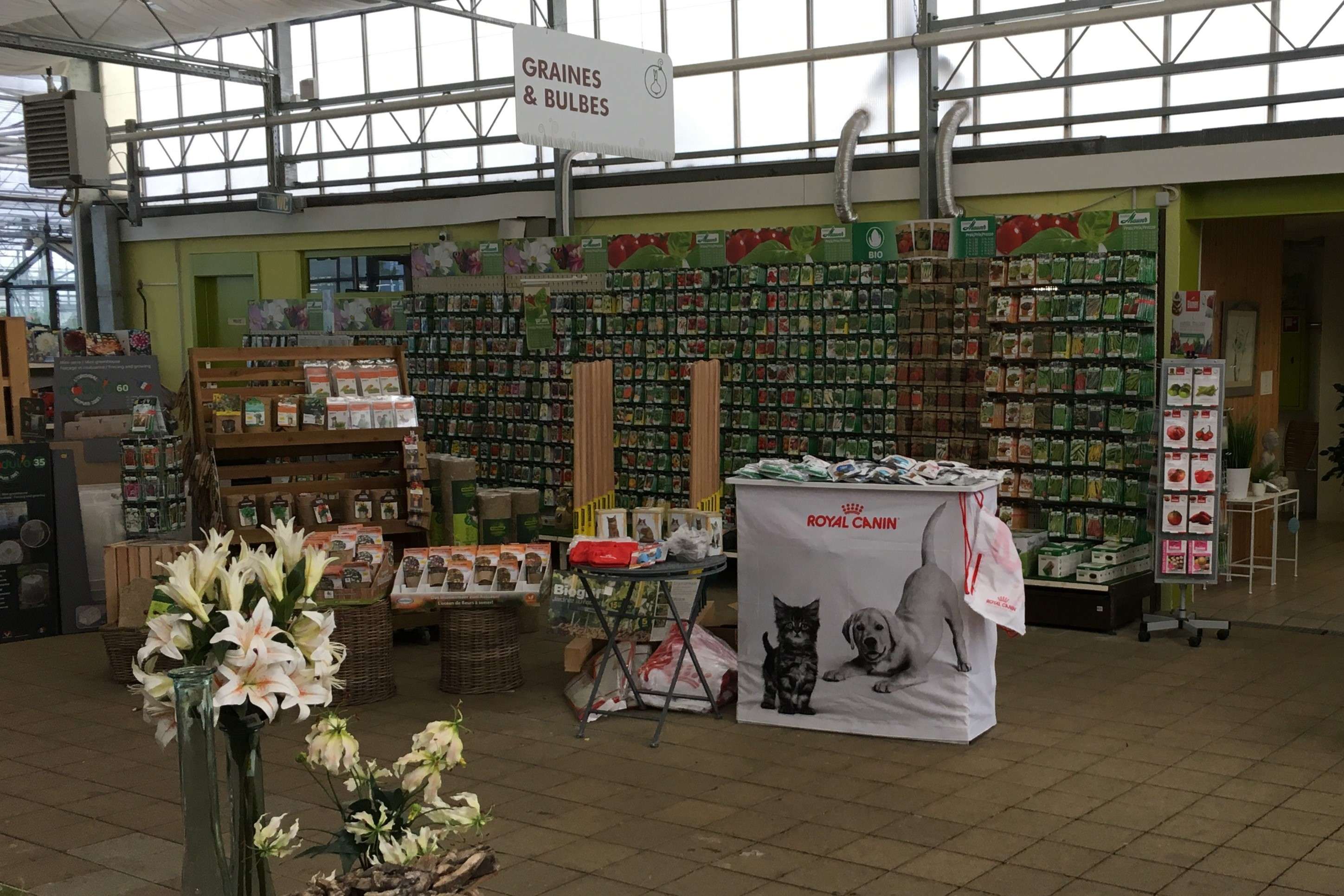 Royal Canin Aufbau Laden